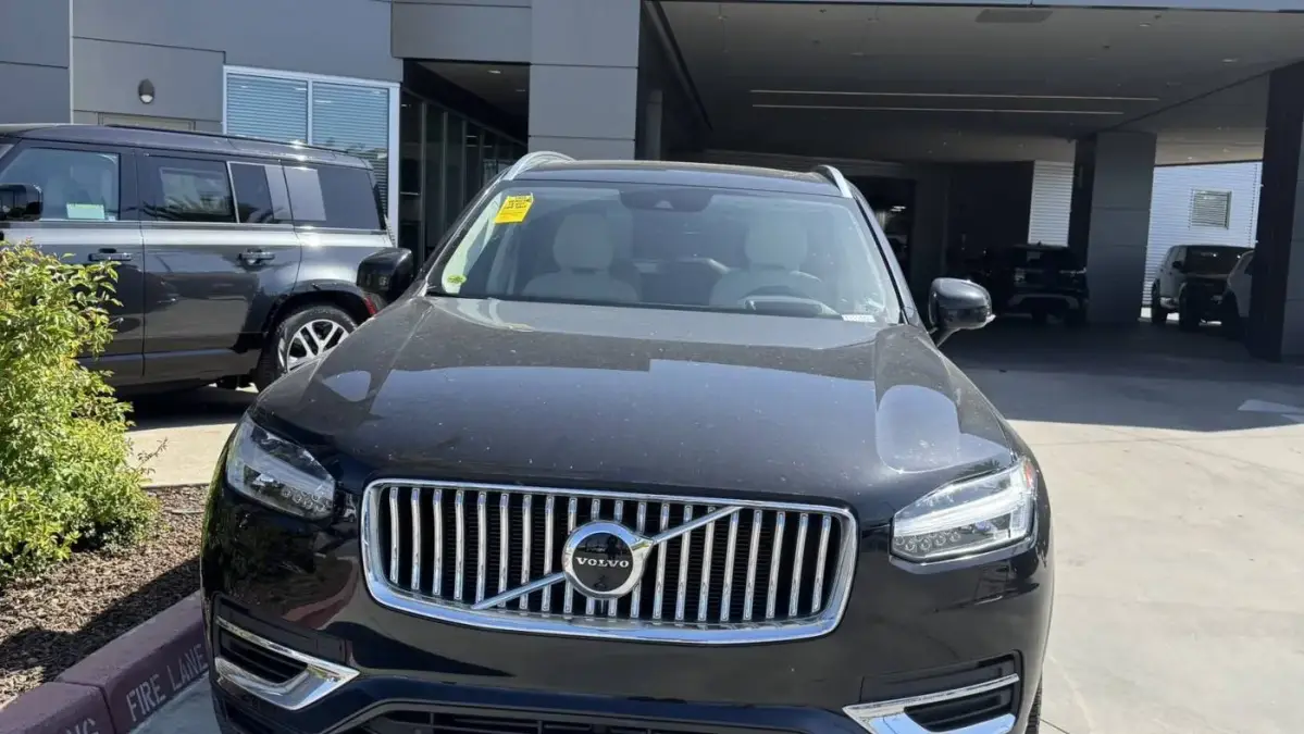 2022 Volvo XC90 - Images - 2