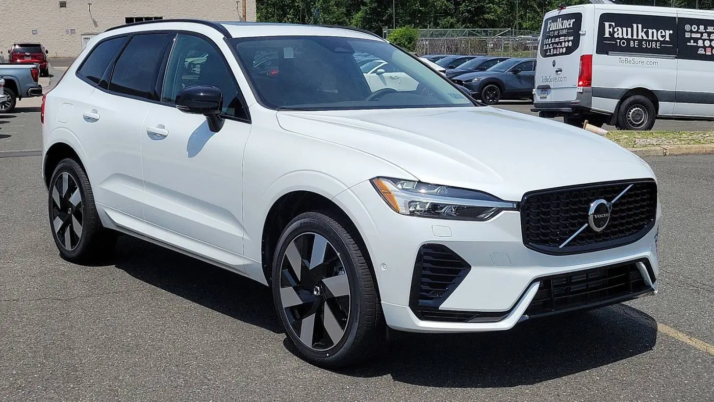 2025 Volvo XC60 YV4H60RCXS1012598