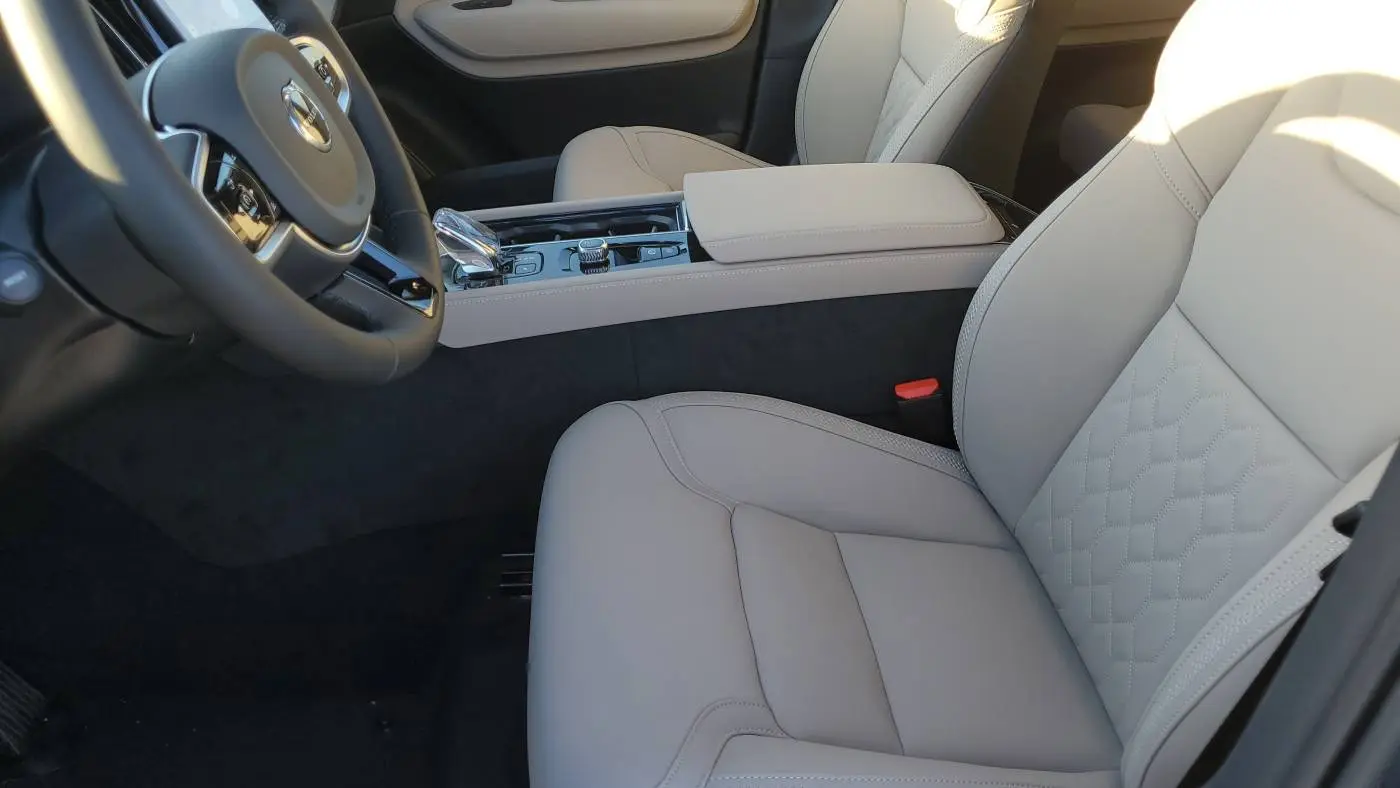 2025 Volvo XC90 YV4H60PB2S1380560