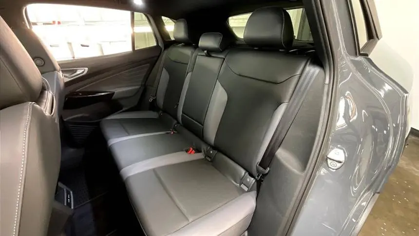 2025 Volkswagen ID.4 1V25MPE83SC003606