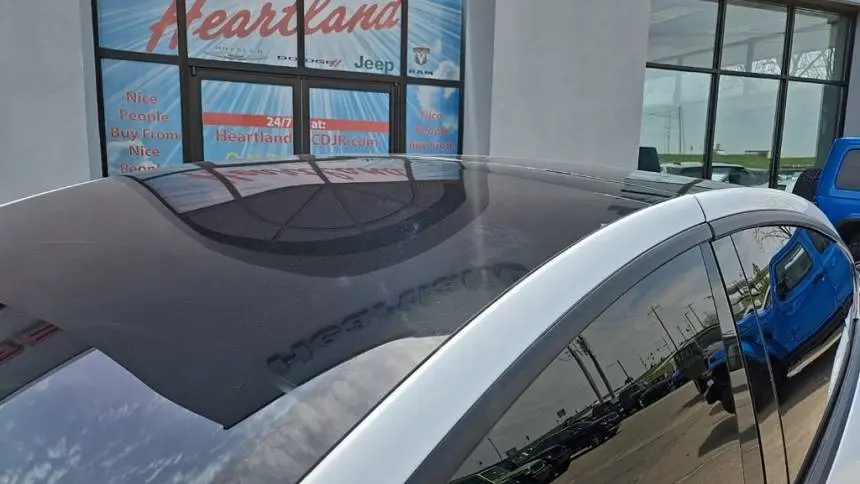 2018 Tesla Model X 5YJXCBE41JF109373