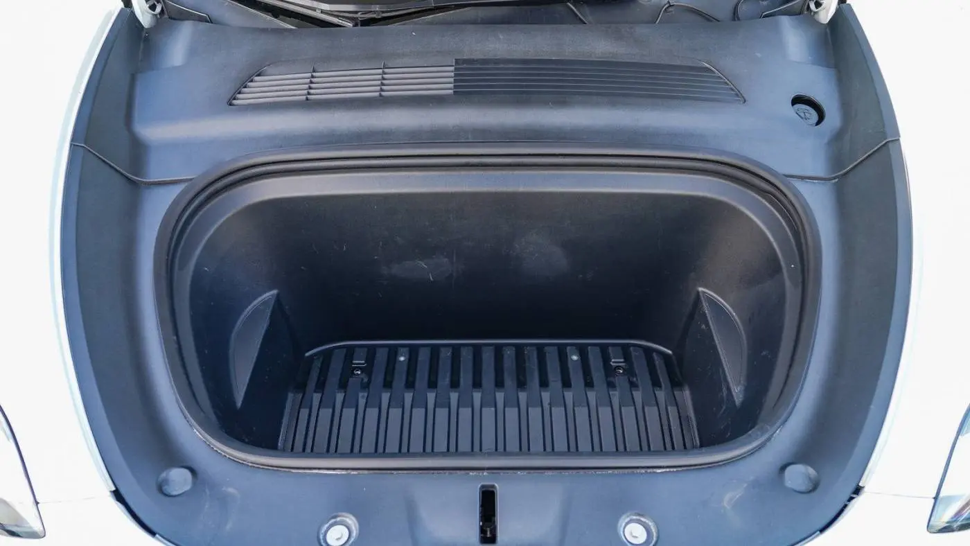 2021 Tesla Model Y 5YJYGDEE4MF105707