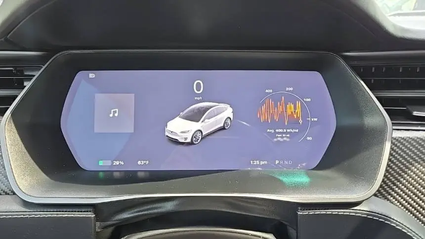 2018 Tesla Model X 5YJXCBE41JF109373