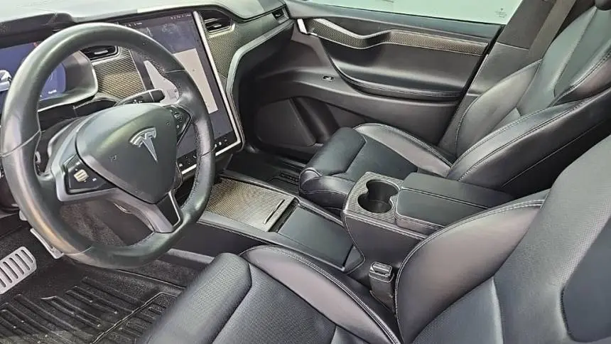 2018 Tesla Model X 5YJXCBE41JF109373