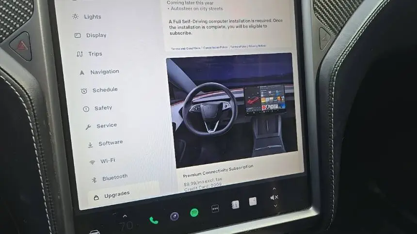2018 Tesla Model X 5YJXCBE41JF109373