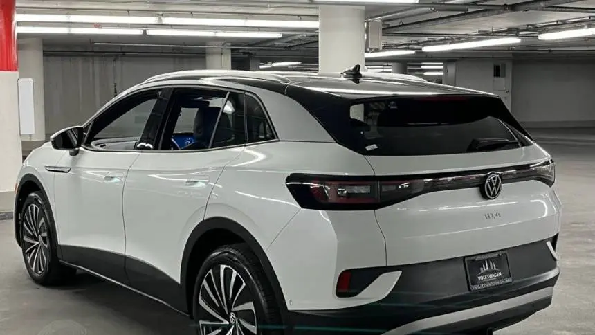 2023 Volkswagen ID.4 1V2JNPE8XPC051784