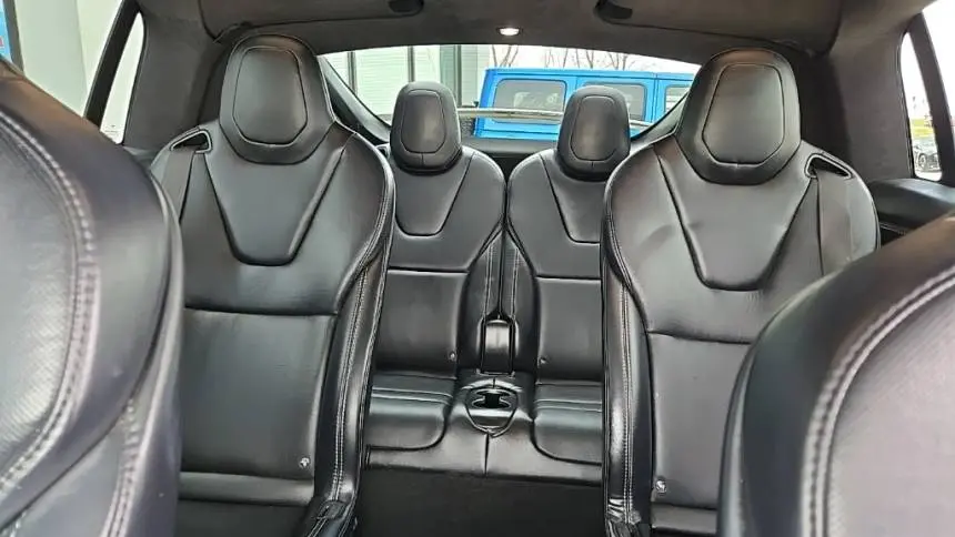 2018 Tesla Model X 5YJXCBE41JF109373