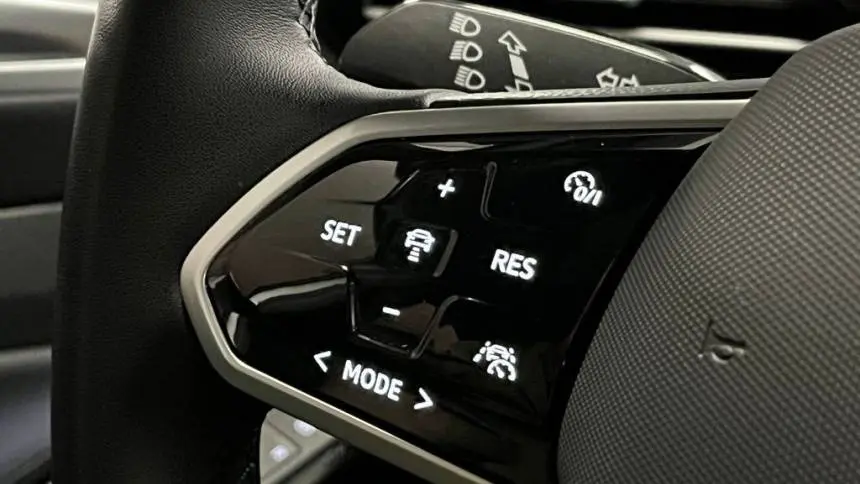 2023 Volkswagen ID.4 1V2JNPE8XPC051784