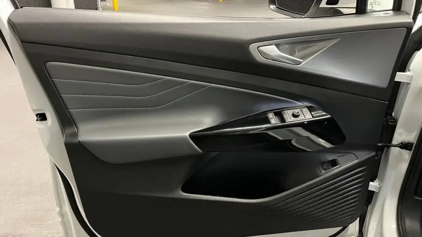 2023 Volkswagen ID.4 1V2JNPE8XPC051784