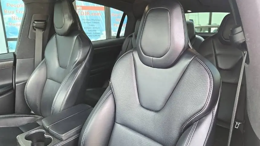 2018 Tesla Model X 5YJXCBE41JF109373