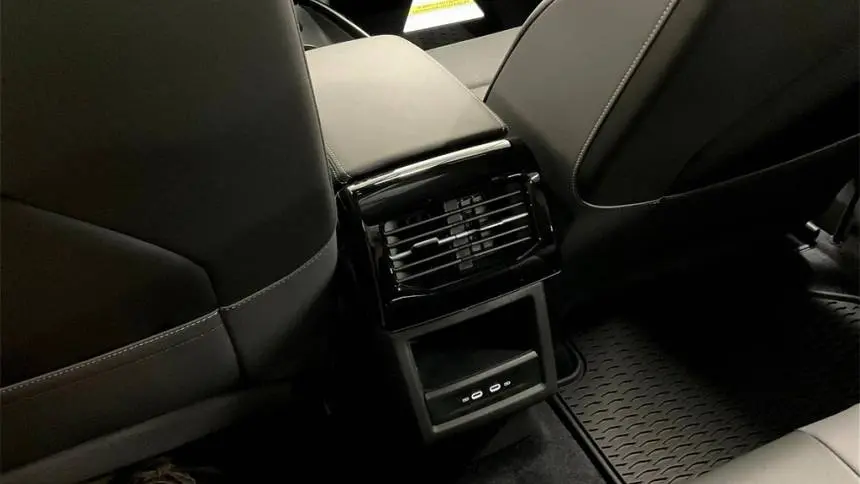 2025 Volkswagen ID.4 1V25MPE83SC003606