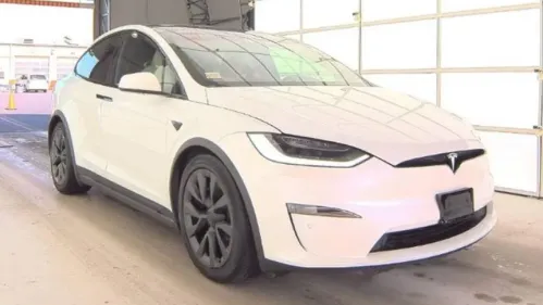 2022 Tesla Model X - Images - 4
