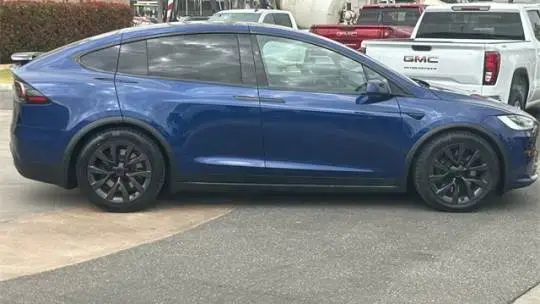 2022 Tesla Model X - Images - 3