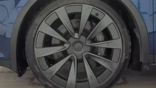 2022 Tesla Model X 7SAXCBE62NF353317
