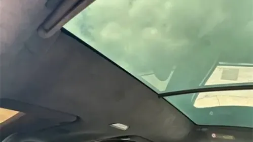 2022 Tesla Model X - Images - 22