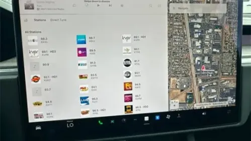 2022 Tesla Model X - Images - 23