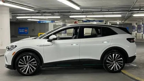 2023 Volkswagen ID.4 1V2JNPE8XPC051784