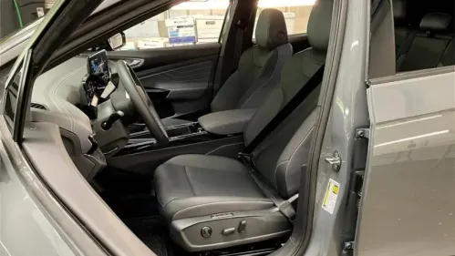 2025 Volkswagen ID.4 1V25MPE83SC003606