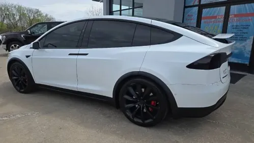 2018 Tesla Model X 5YJXCBE41JF109373