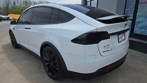 2018 Tesla Model X 5YJXCBE41JF109373