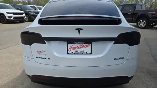 2018 Tesla Model X 5YJXCBE41JF109373