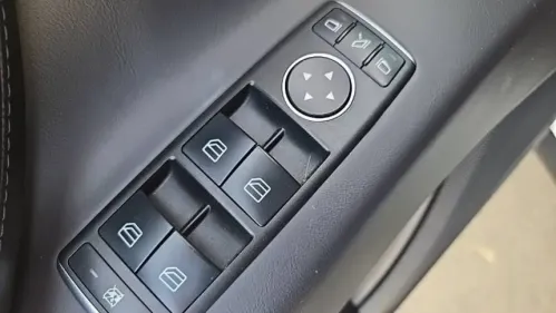 2018 Tesla Model X 5YJXCBE41JF109373