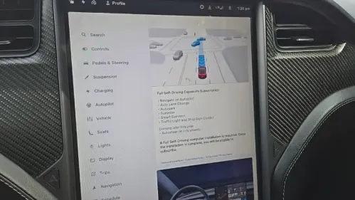 2018 Tesla Model X 5YJXCBE41JF109373