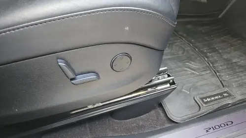 2018 Tesla Model X 5YJXCBE41JF109373