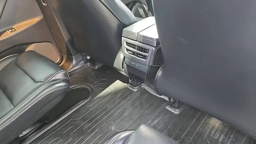 2018 Tesla Model X 5YJXCBE41JF109373