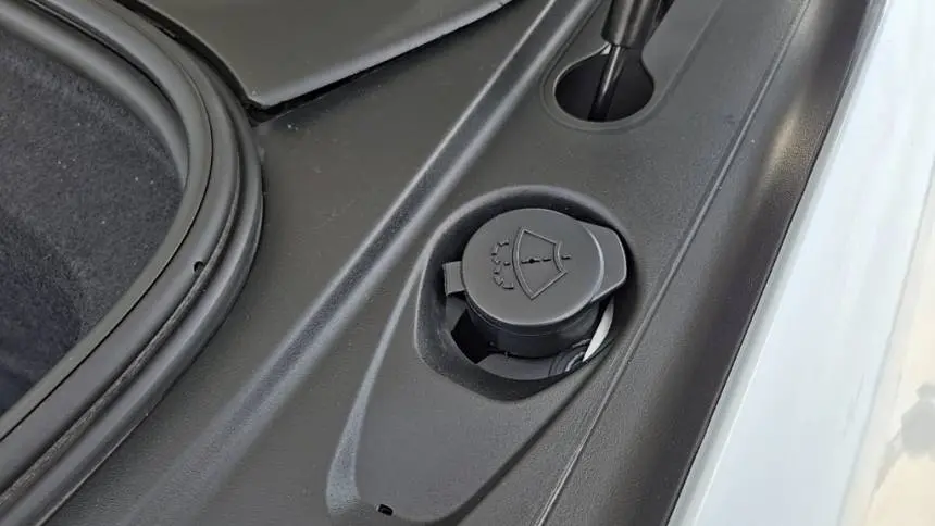 2018 Tesla Model X 5YJXCBE41JF109373