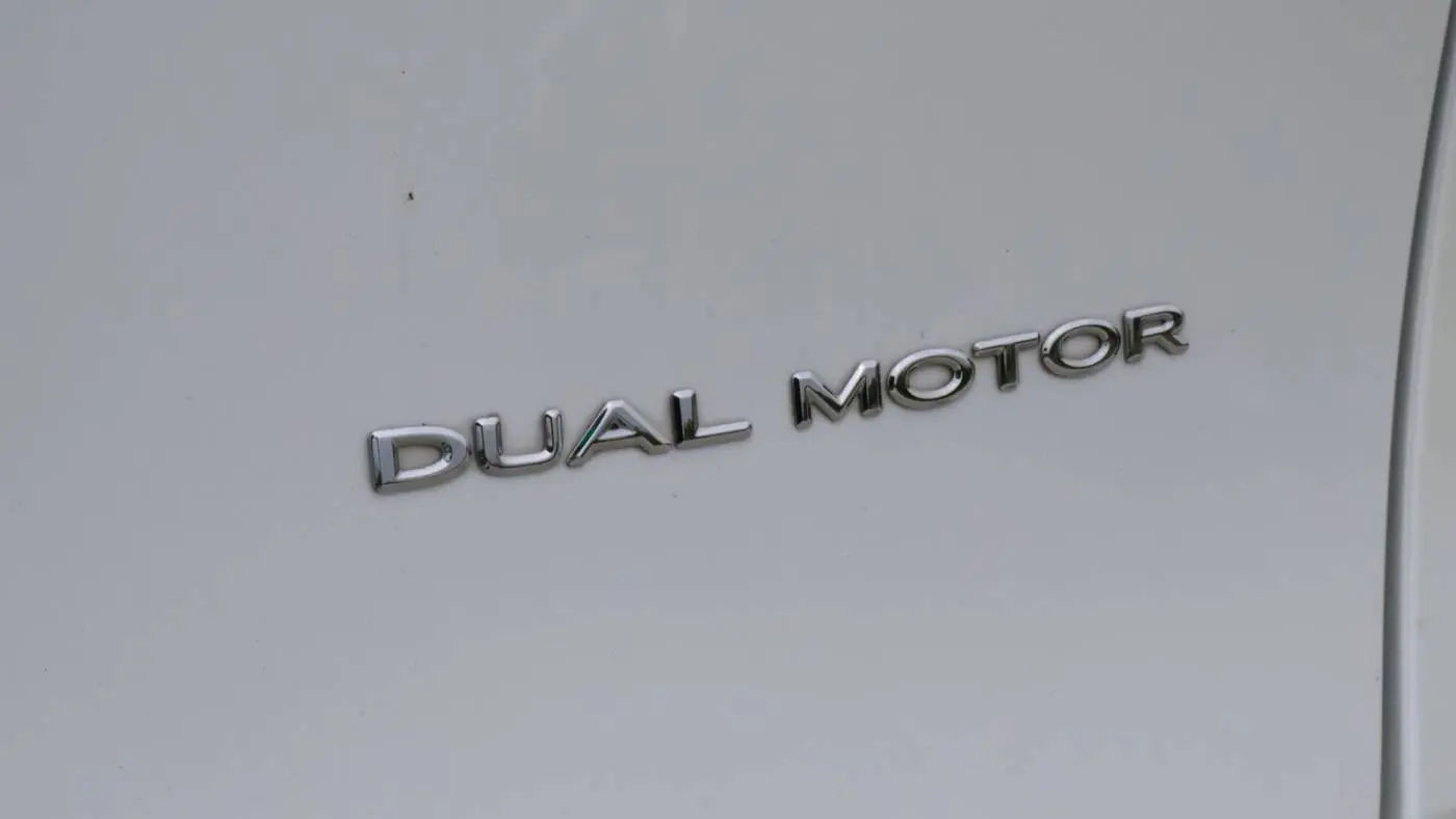 2021 Tesla Model Y 5YJYGAEE5MF192497