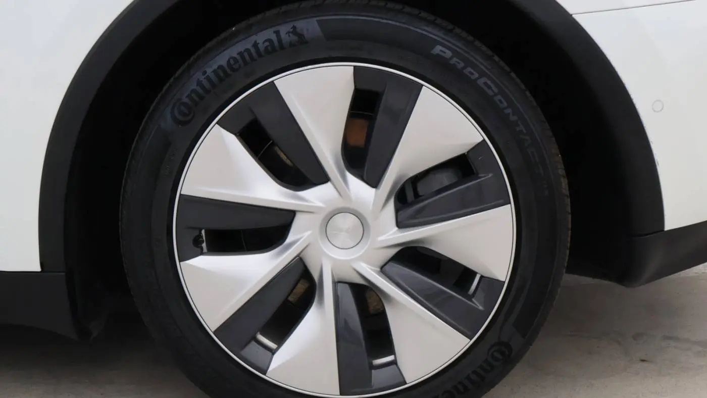 2021 Tesla Model Y 5YJYGAEE5MF192497