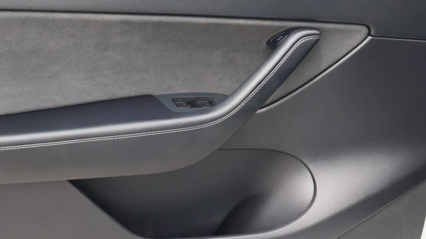 2021 Tesla Model Y 5YJYGAEE5MF192497