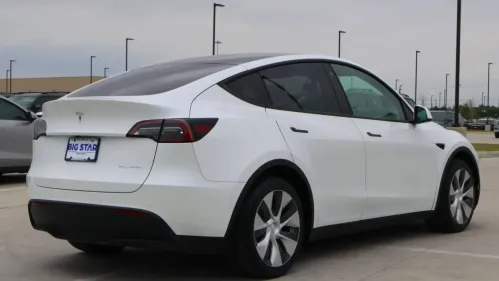 2021 Tesla Model Y 5YJYGAEE5MF192497