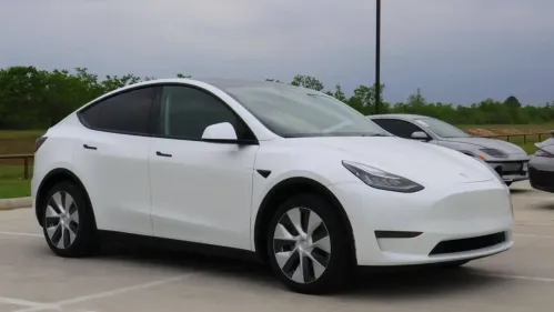 2021 Tesla Model Y 5YJYGAEE5MF192497