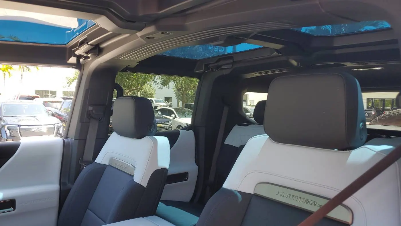 2025 GMC HUMMER EV SUV 1GKT0RDC8SU115385