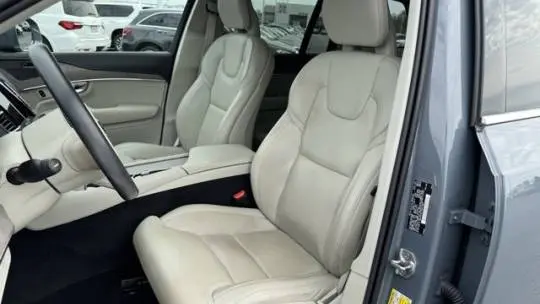 2021 Volvo XC90 YV4BR0CL5M1726826