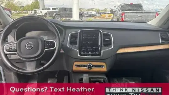 2022 Volvo XC90 - Images - 12