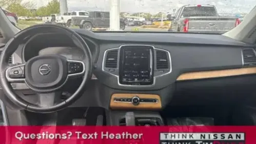 2022 Volvo XC90 - Images - 12