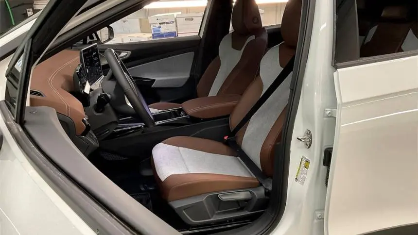 2025 Volkswagen ID.4 1V2DSPE81SC003864