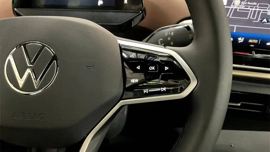 2025 Volkswagen ID.4 1V2DSPE81SC003864