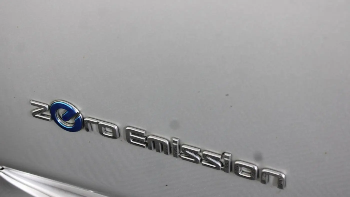 2018 Nissan LEAF 1N4AZ1CPXJC305570