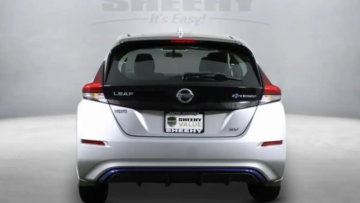 2018 Nissan LEAF - Images - 5