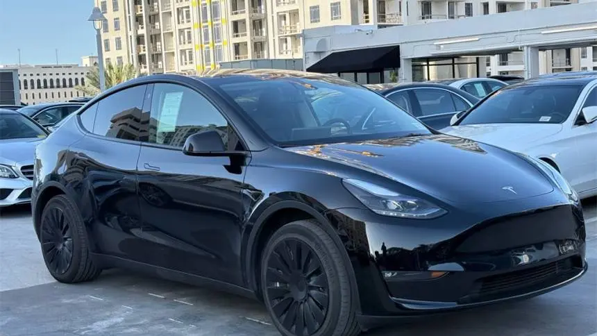 2023 Tesla Model Y 7SAYGAEE2PF769915