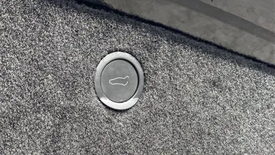 2023 Tesla Model X 7SAXCBE65PF375914