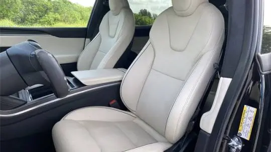 2023 Tesla Model X 7SAXCBE65PF375914