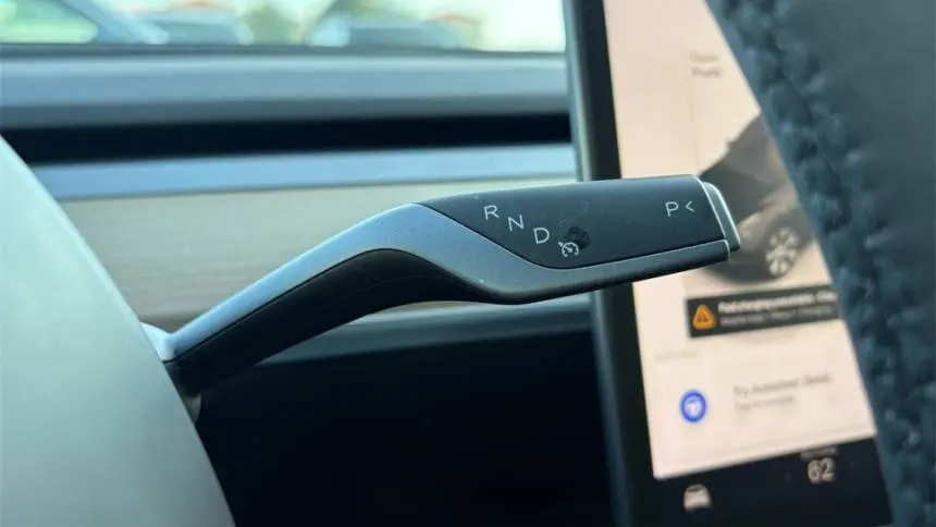 2023 Tesla Model Y 7SAYGAEE2PF769915