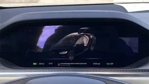 2023 Tesla Model X 7SAXCBE65PF375914