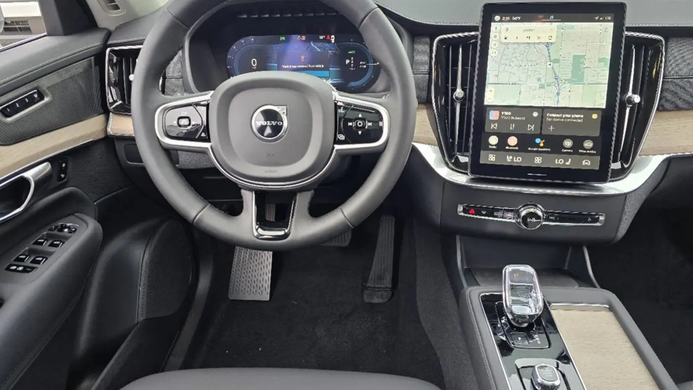 2025 Volvo XC90 YV4H60PB8S1371653