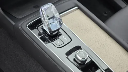2025 Volvo XC90 YV4H60PB8S1371653